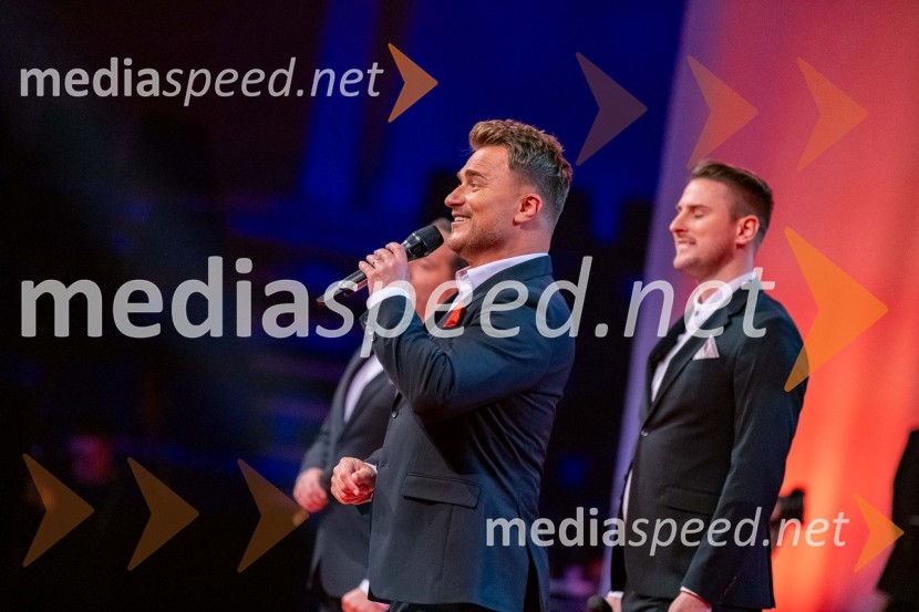  Matjaž Robavs, operni pevecDobrodelni koncert Klic dobrote za družine v stiski