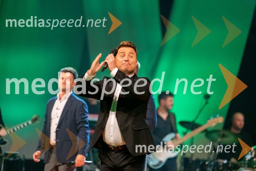  Matjaž Robavs, operni pevecDobrodelni koncert Klic dobrote za družine v stiski