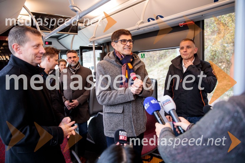  Alex Jan, direktor Gorenjskih elektrarn;  Matjaž Rakovec, župan Mestne občine Kranj; dr. Ivan Šmon, predsednik uprave Elektro GorenjskaV Kranju prenovljena hidroelektrarna Standard
