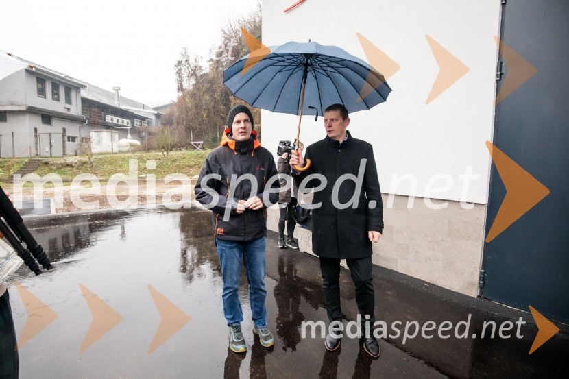  Primož Brejc, vodja projekta;  Alex Jan, direktor Gorenjskih elektrarnV Kranju prenovljena hidroelektrarna Standard