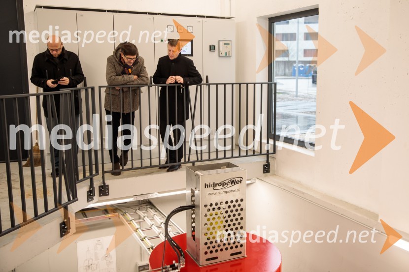  ... ;  Matjaž Rakovec, župan Mestne občine Kranj;  Alex Jan, direktor Gorenjskih elektrarnV Kranju prenovljena hidroelektrarna Standard