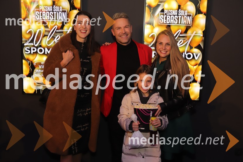  Alenka  Husič, pevka, skupina Bepop;  Sebastian Podgornik, pevec in plesalec;  Tinkara Fortuna, skupina Bepop;  ... 20 let spominov, VIP premiera dokumentarnega filma o plesni šoli Sebastian