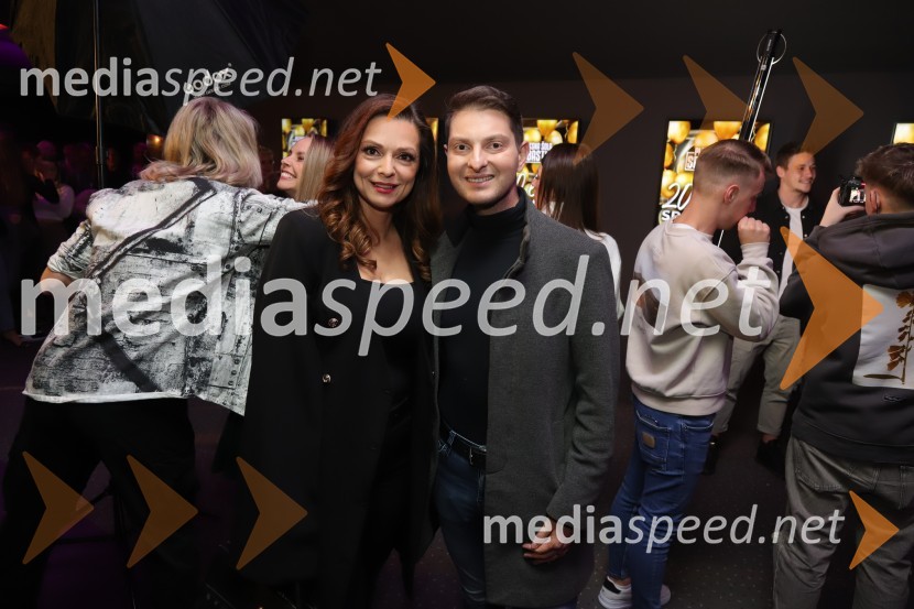  Natalija Verboten, pevka;  Damjan Murko, pevec20 let spominov, VIP premiera dokumentarnega filma o plesni šoli Sebastian