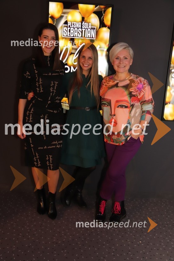  Alenka  Husič, pevka, skupina Bepop;  Tinkara Fortuna, skupina Bepop;  Ana  Praznik, voditeljica, pevka Bepop20 let spominov, VIP premiera dokumentarnega filma o plesni šoli Sebastian