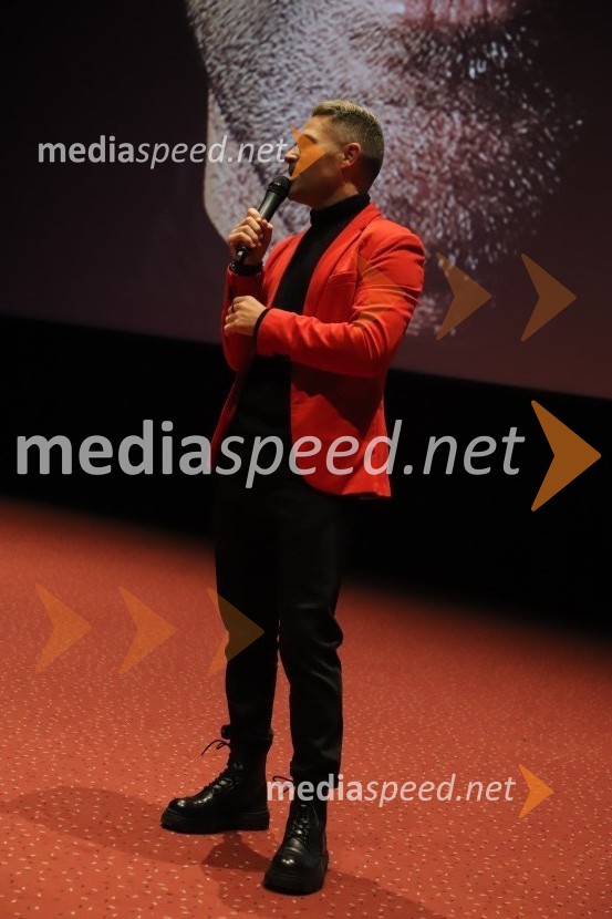  Sebastian Podgornik, pevec in plesalec20 let spominov, VIP premiera dokumentarnega filma o plesni šoli Sebastian