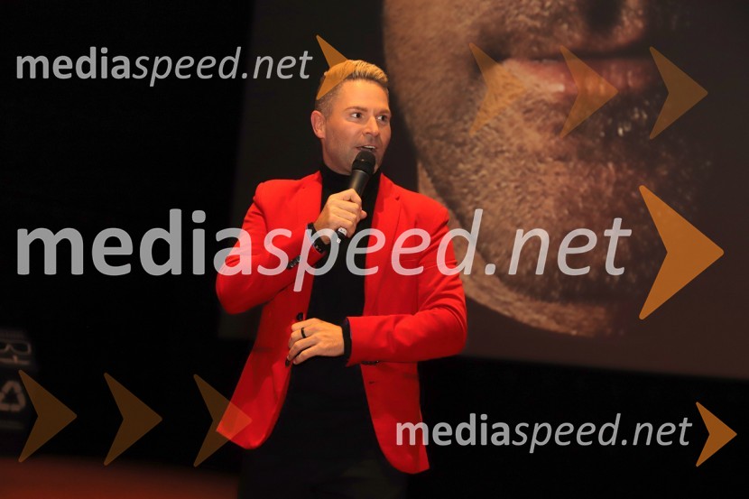  Sebastian Podgornik, pevec in plesalec20 let spominov, VIP premiera dokumentarnega filma o plesni šoli Sebastian