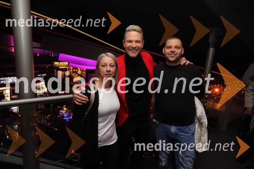  ... ;  Sebastian Podgornik, pevec in plesalec;  ... 20 let spominov, VIP premiera dokumentarnega filma o plesni šoli Sebastian