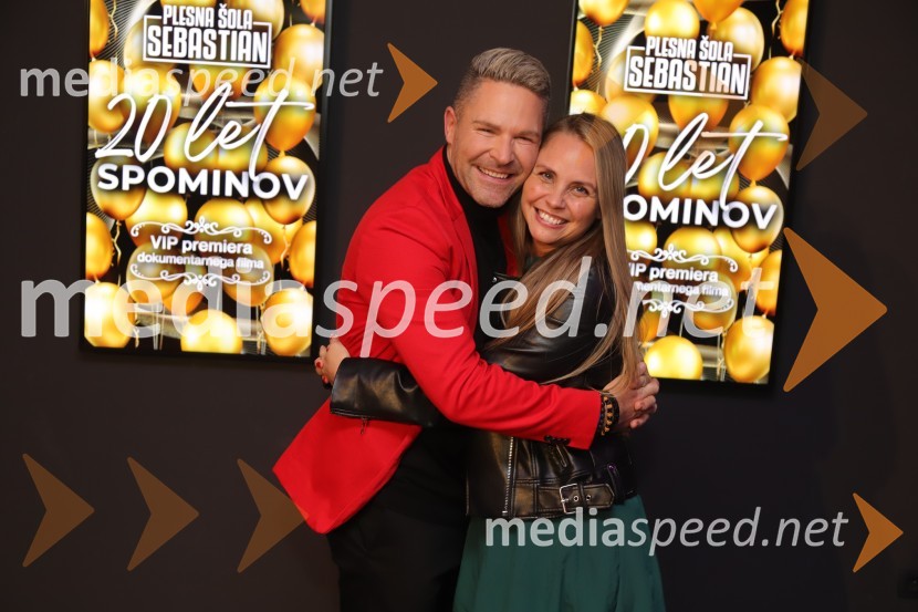  Sebastian Podgornik, pevec in plesalec;  Tinkara Fortuna, skupina Bepop20 let spominov, VIP premiera dokumentarnega filma o plesni šoli Sebastian