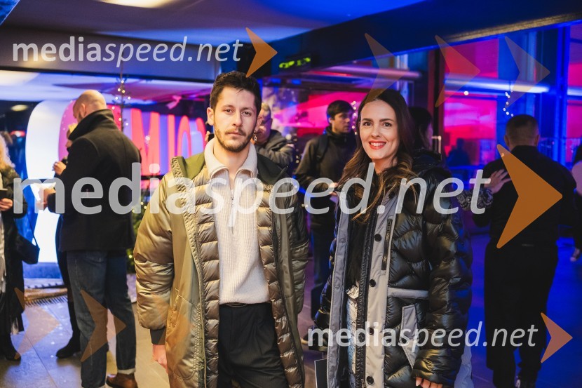  ... ;  Doris Šantek, vodja galerije Emporium100-letnica blagovne znamke Colmar