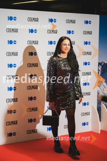  Gloria Kotnik, deskarka na snegu 100-letnica blagovne znamke Colmar