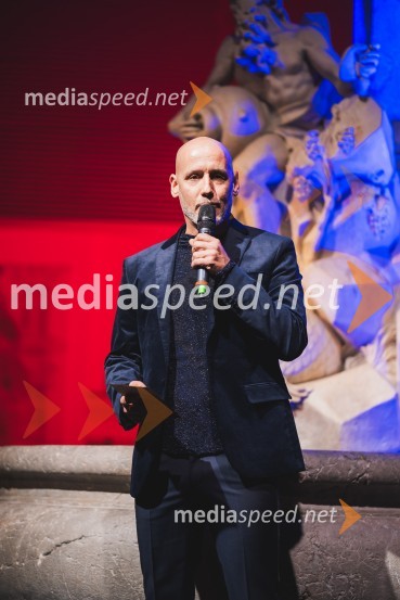  Peter Poles, televizijski voditelj100-letnica blagovne znamke Colmar