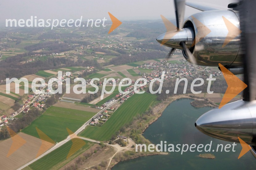 fotografirano iz letala Douglas DC-6BMaribor in okolica iz zraka