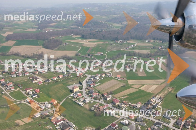 Fotografirano iz letala Douglas DC-6BMaribor in okolica iz zraka