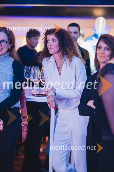  Metka Albreht, stilistka ter maratonka, Miss Slovenije 1993100-letnica blagovne znamke Colmar