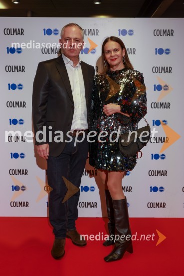  Janko Zrim, revija Citiylife;  Pika  Zrim, urednica spletnega portala citylife.si in modna vplivnica100-letnica blagovne znamke Colmar