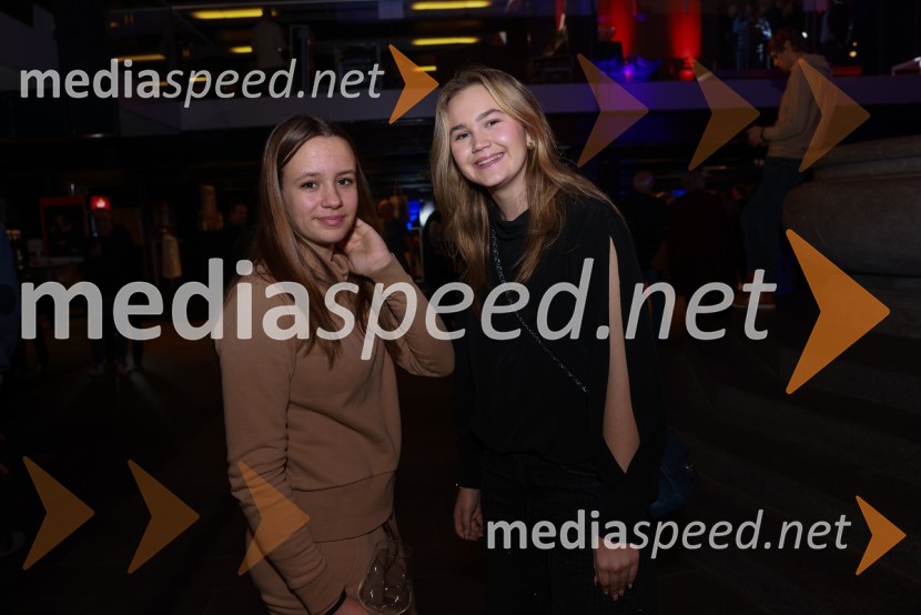  Alin Šterpin;  ... 100-letnica blagovne znamke Colmar