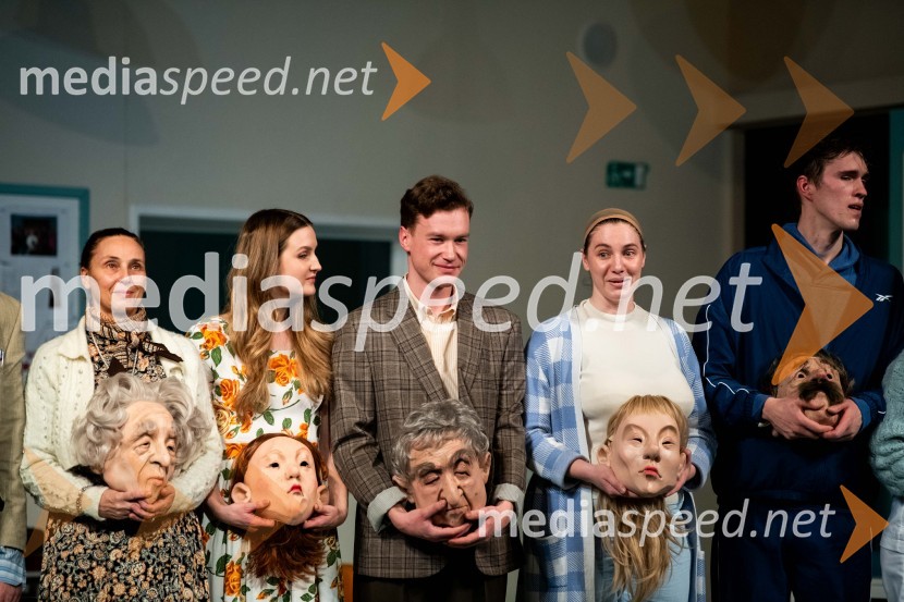  Lučka Počkaj, igralka;  Lucija Harum, igralka, pevka;  Žan Brelih Hatunić, igralec;  Maša Grošelj, igralka;  Urban Kuntarič, igralecParadiž, premiera v SLG Celje