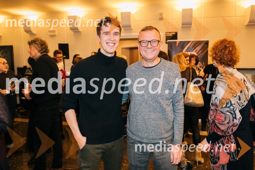  Urban Kuntarič, igralec;  ... Paradiž, premiera v SLG Celje