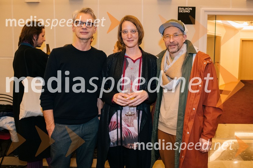  Primož Ekart, igralec, režiser;  ... ;  ... Paradiž, premiera v SLG Celje