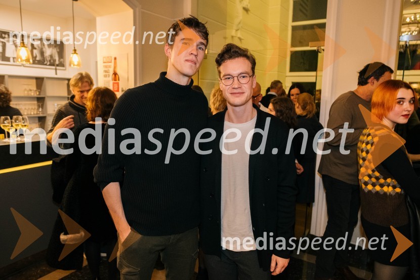  Urban Kuntarič, igralec;  Žan Brelih Hatunić, igralecParadiž, premiera v SLG Celje