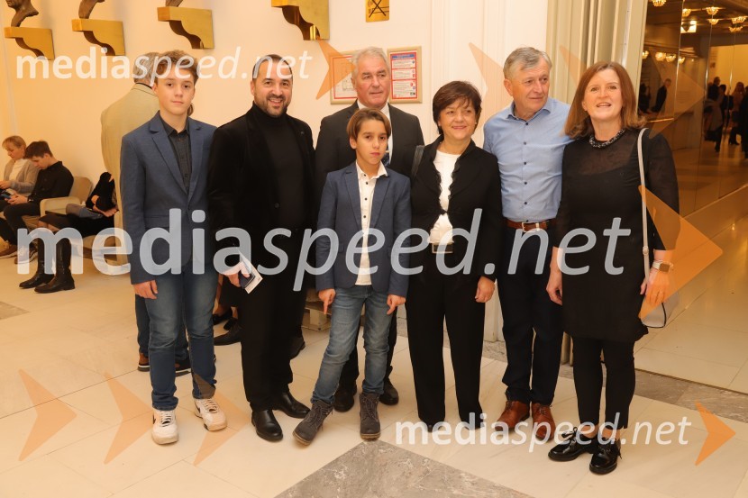  ... ;  Tim Ribič, SNG Maribor;  ... ;  ... ;  ... ;  ... ;  ... Planinska roža, premiera opere v SNG Maribor