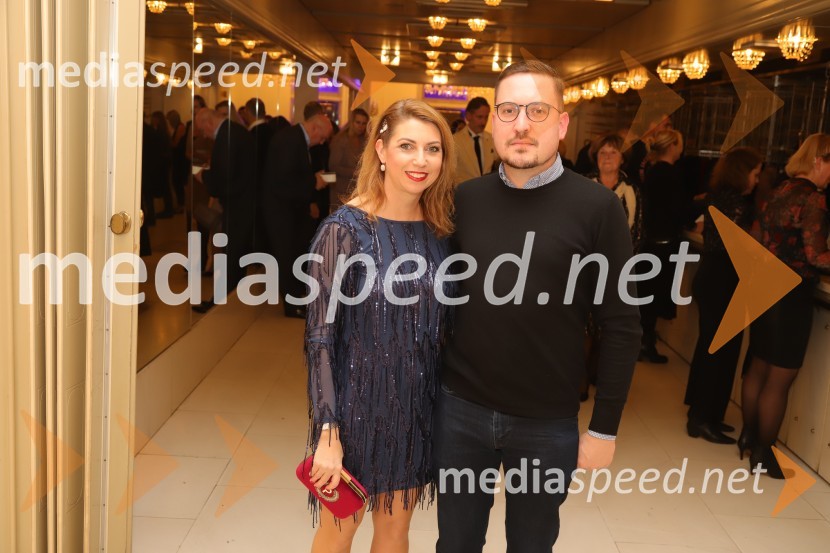  Petra Greiner Merlak, ustanoviteljica Zavoda 13, Slovenka leta 2017;  ... Planinska roža, premiera opere v SNG Maribor