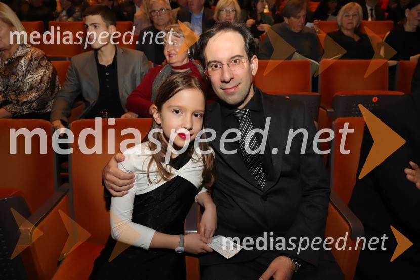  ... ;  Simon Krečič, umetniški direktor Opere SNG MariborPlaninska roža, premiera opere v SNG Maribor