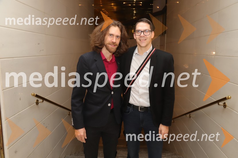  Jernej Luketič, pevec, igralec;  Bogdan  Stopar, operni solistPlaninska roža, premiera opere v SNG Maribor