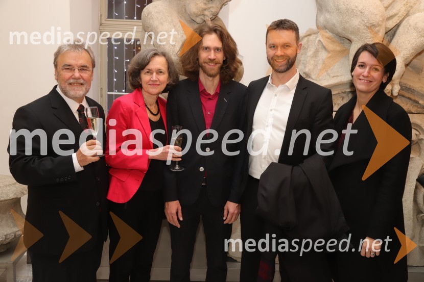 mag. Zdravko Luketič, mestni svetnik MOM, Nova Slovenija – Krščanski demokrati;  Nilda Luketič;  Jernej Luketič, pevec, igralec;  ... ;  ... Planinska roža, premiera opere v SNG Maribor