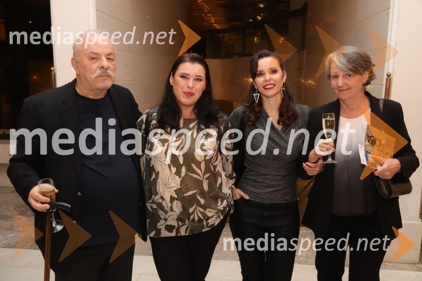  ... ;  Dada Kladenik, pevka;  Valentina Čuden, operna pevka;  ... Planinska roža, premiera opere v SNG Maribor