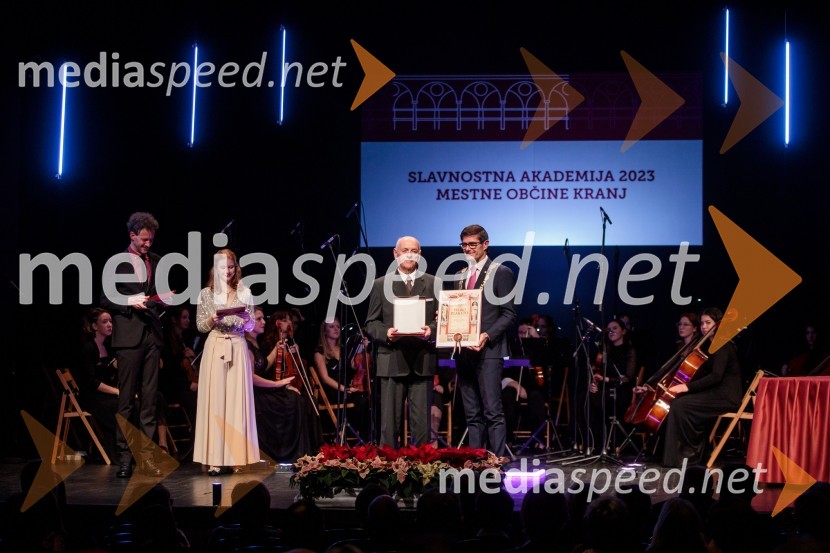  Vladislav Eržen ;  Matjaž Rakovec, župan Mestne občine KranjObčinski praznik v Kranju tradicionalno pospremila slavnostna akademija