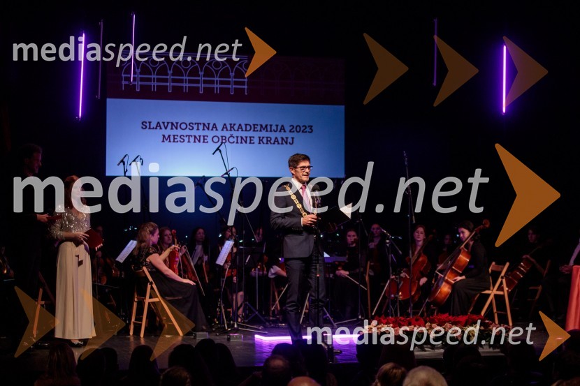  Matjaž Rakovec, župan Mestne občine KranjObčinski praznik v Kranju tradicionalno pospremila slavnostna akademija