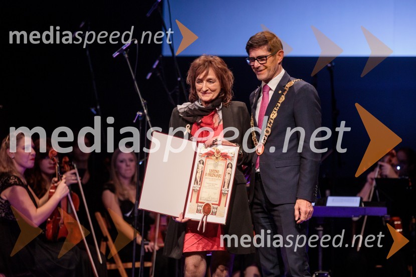  Mirjana Česen, VDC;  Matjaž Rakovec, župan Mestne občine KranjObčinski praznik v Kranju tradicionalno pospremila slavnostna akademija