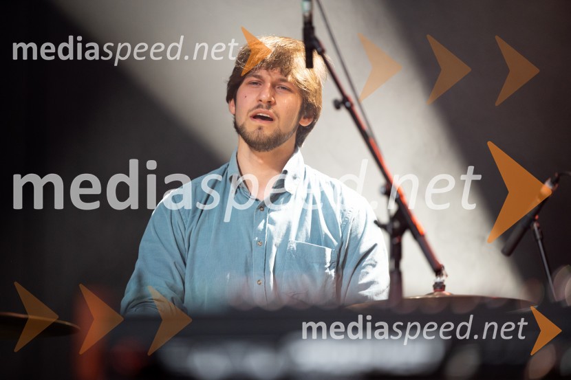  Izidor Valič, bobnar, skupina KokosyIzštekanih 10, poklon Vladu Kreslinu