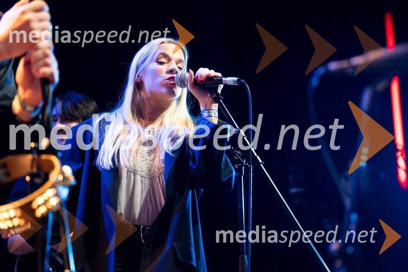  Zala Deželak, Skova in skovaniIzštekanih 10, poklon Vladu Kreslinu