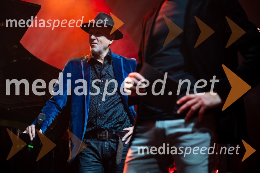  Vlado Kreslin, glasbenikIzštekanih 10, poklon Vladu Kreslinu