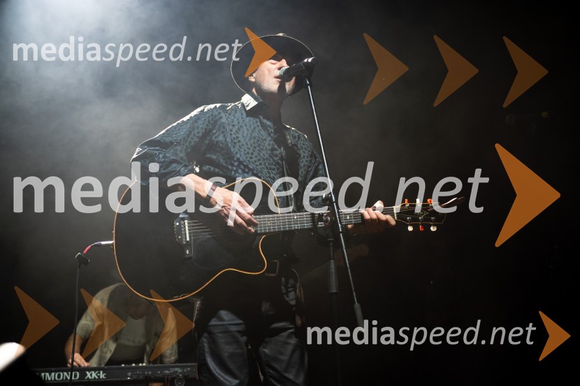  Vlado Kreslin, glasbenikIzštekanih 10, poklon Vladu Kreslinu