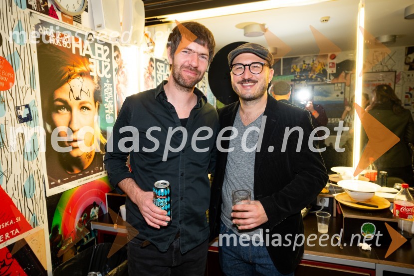  ... ;  Alex Raztresen, glasba skupina JardierIzštekanih 10, poklon Vladu Kreslinu