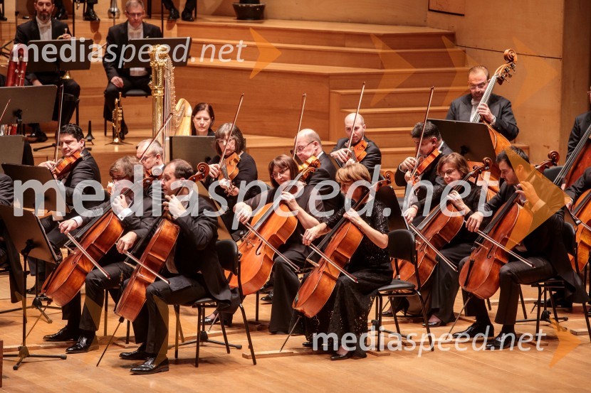 Madžarski narodni filharmonični orkester na odru Cankarjevega doma