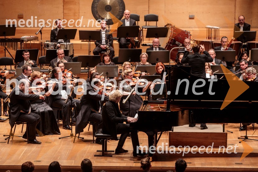  Alexander Malofeev, solist, klavirMadžarski narodni filharmonični orkester na odru Cankarjevega doma