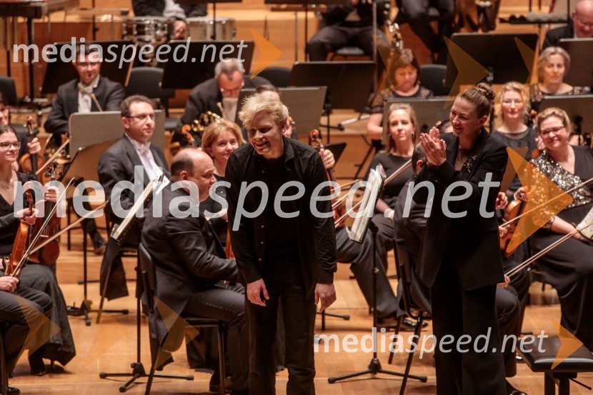  Alexander Malofeev, solist, klavir;  Alevtina Ioffe, dirigentkaMadžarski narodni filharmonični orkester na odru Cankarjevega doma