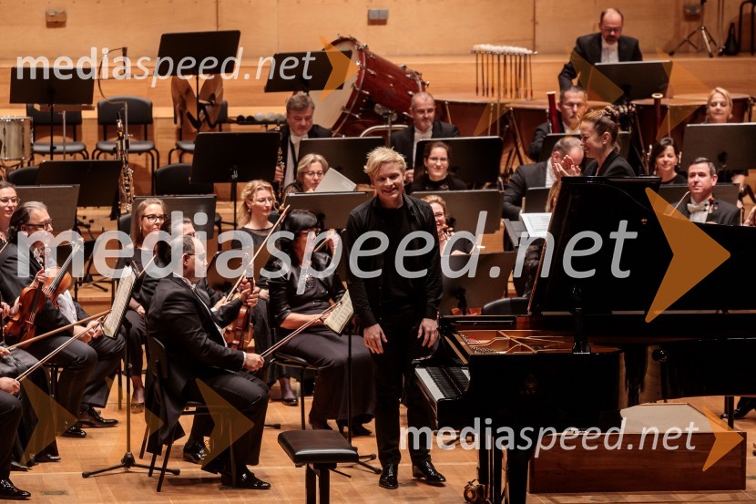  Alexander Malofeev, solist, klavirMadžarski narodni filharmonični orkester na odru Cankarjevega doma