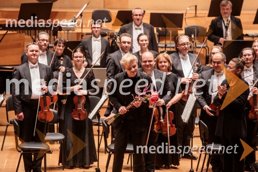  Alexander Malofeev, solist, klavirMadžarski narodni filharmonični orkester na odru Cankarjevega doma