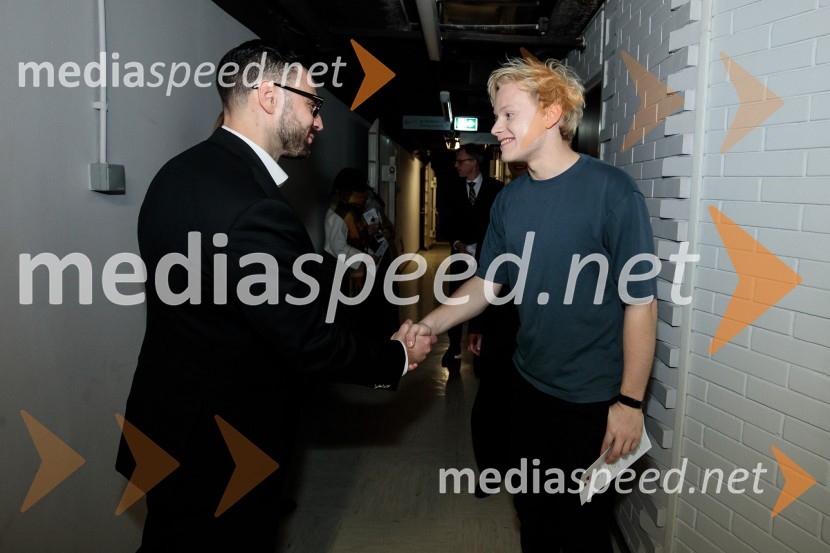  Andor Ferenc Dávid, madžarski veleposlanik v Sloveniji;  Alexander Malofeev, solist, klavirMadžarski narodni filharmonični orkester na odru Cankarjevega doma