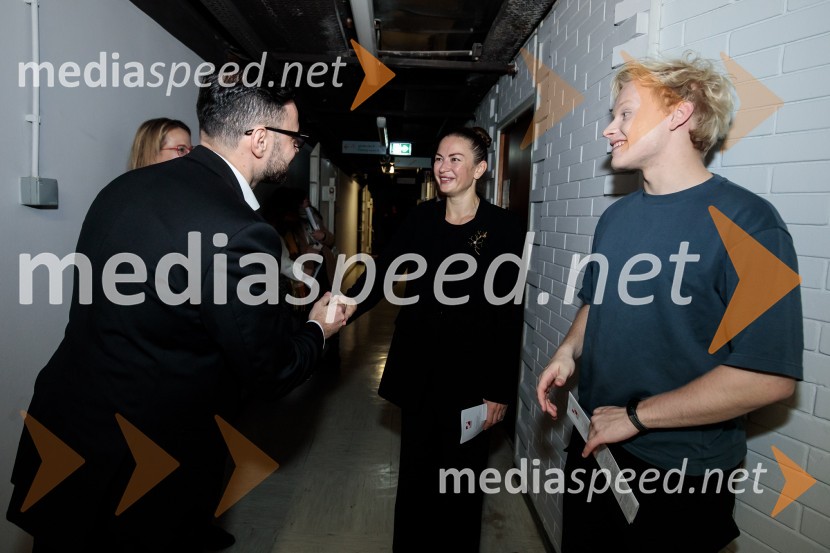  Andor Ferenc Dávid, madžarski veleposlanik v Sloveniji;  Alevtina Ioffe, dirigentka;  Alexander Malofeev, solist, klavirMadžarski narodni filharmonični orkester na odru Cankarjevega doma