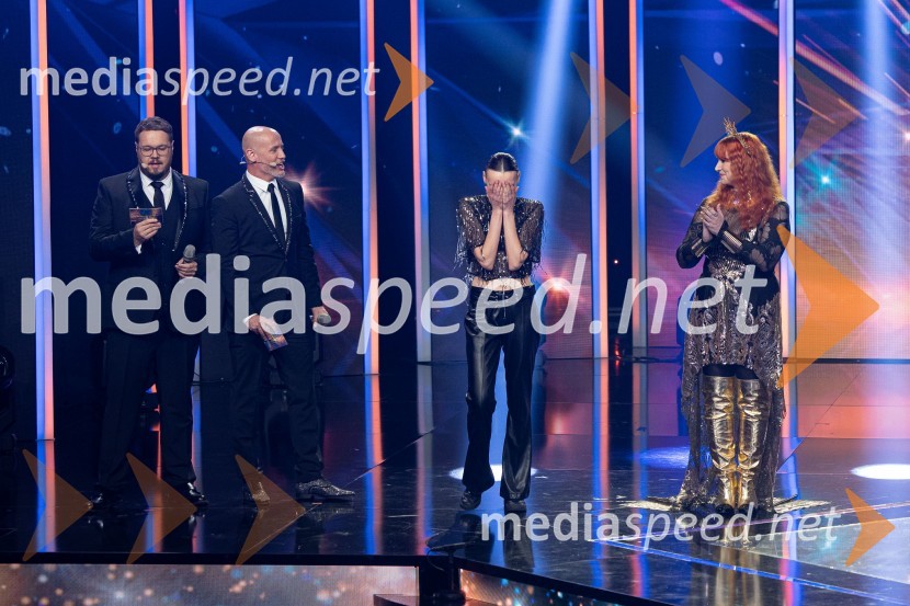  Sašo Stare, stand up komik, voditelj;  Peter Poles, televizijski voditelj;  Tatjana Gajanović, plesalka;   Maja Drljepan, pevkaSlovenija ima talent 2023, peta polfinalna oddaja