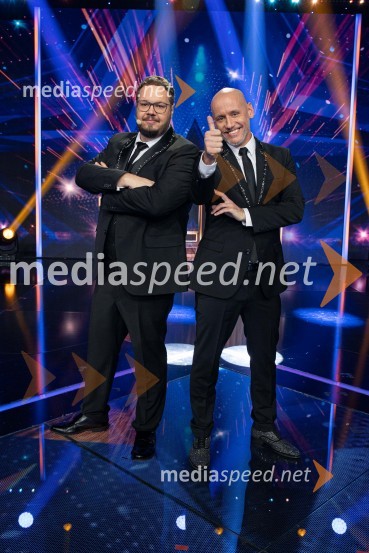  Sašo Stare, stand up komik, voditelj;  Peter Poles, televizijski voditeljSlovenija ima talent 2023, peta polfinalna oddaja