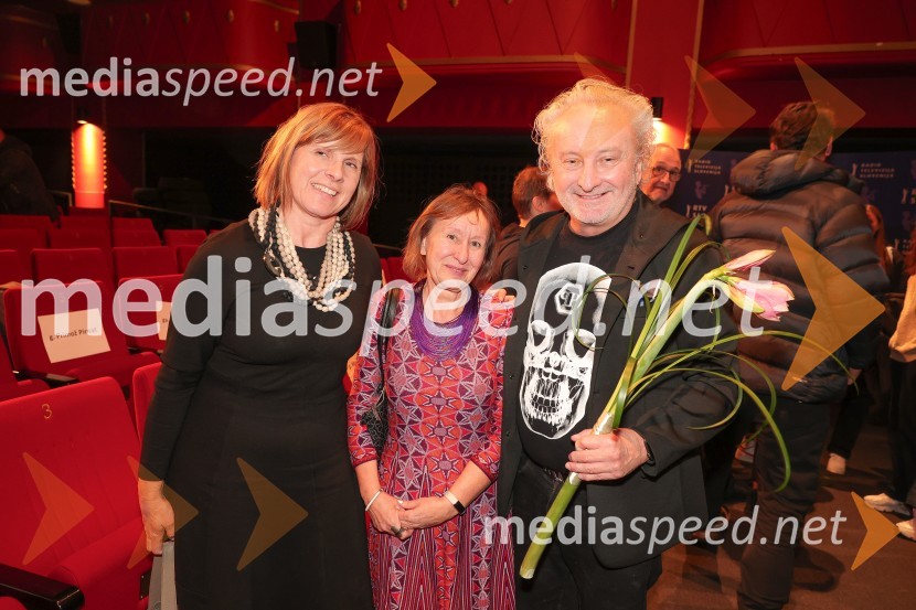  Uršula Zore Tavčar, generalna sekretarka Državnega zbora;  ... ;  Peter Bratuša, režiserŽivljenja Tomaža Kajzerja, druga sezona nanizanke