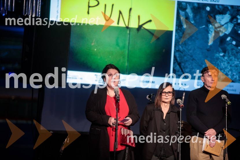  Uršula Cetinski, generalna direktorica, Cankarjev dom; dr. Marina Gržinić, ZRC SAZU; prof. dr. Oto Luthar, znanstveni svetnik in direktor ZRC SAZUOdprtje razstave Slovenski punk in fotografija, Cankarjev dom