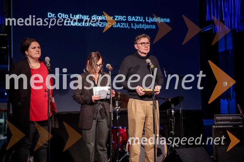  Uršula Cetinski, generalna direktorica, Cankarjev dom; dr. Marina Gržinić, ZRC SAZU; prof. dr. Oto Luthar, znanstveni svetnik in direktor ZRC SAZUOdprtje razstave Slovenski punk in fotografija, Cankarjev dom